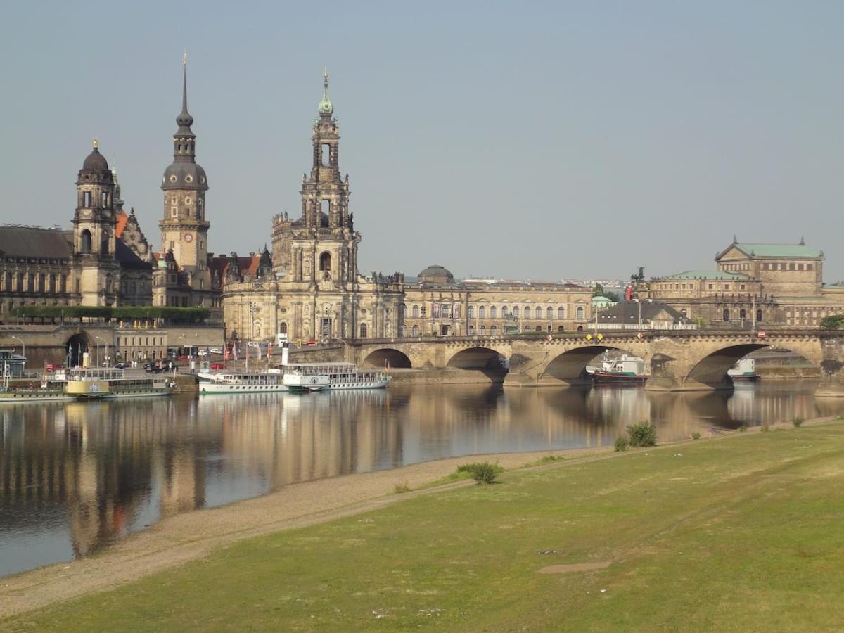 4 Raum Wohnung Mit Balkon Auf 120Sqm In Top Lage Dresden Bagian luar foto